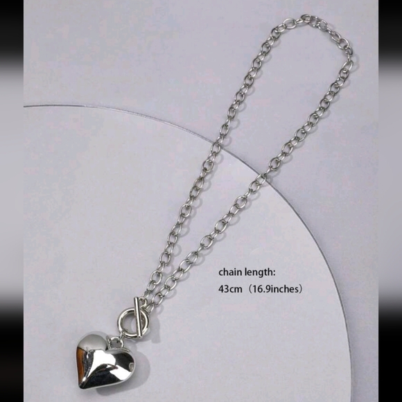 New Heart Pendant Choker Necklace - Picture 5 of 5